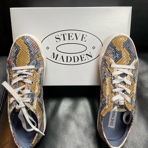 Steve Madden EMMI Platform Sneakers women shoes Multi Snake size 8 - Picture 2 of 9